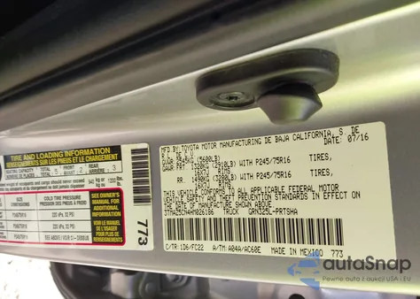 2017 Toyota Tacoma Sr5 V6 z USA, uszkodzony, nr VIN 3TMAZ5CN4HM026186